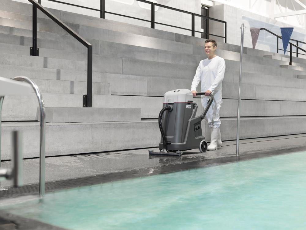 NILFISK Nass-/ Trockensauger, 230V