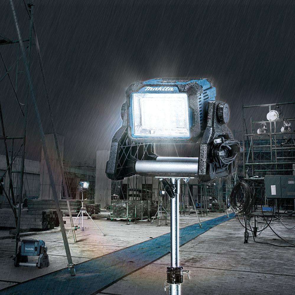 MAKITA Akku-Baustrahler, 30 LED´s