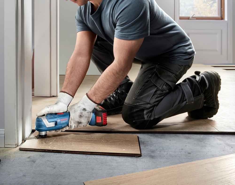 BOSCH Akku-Multitool + Zubehör, SOLO