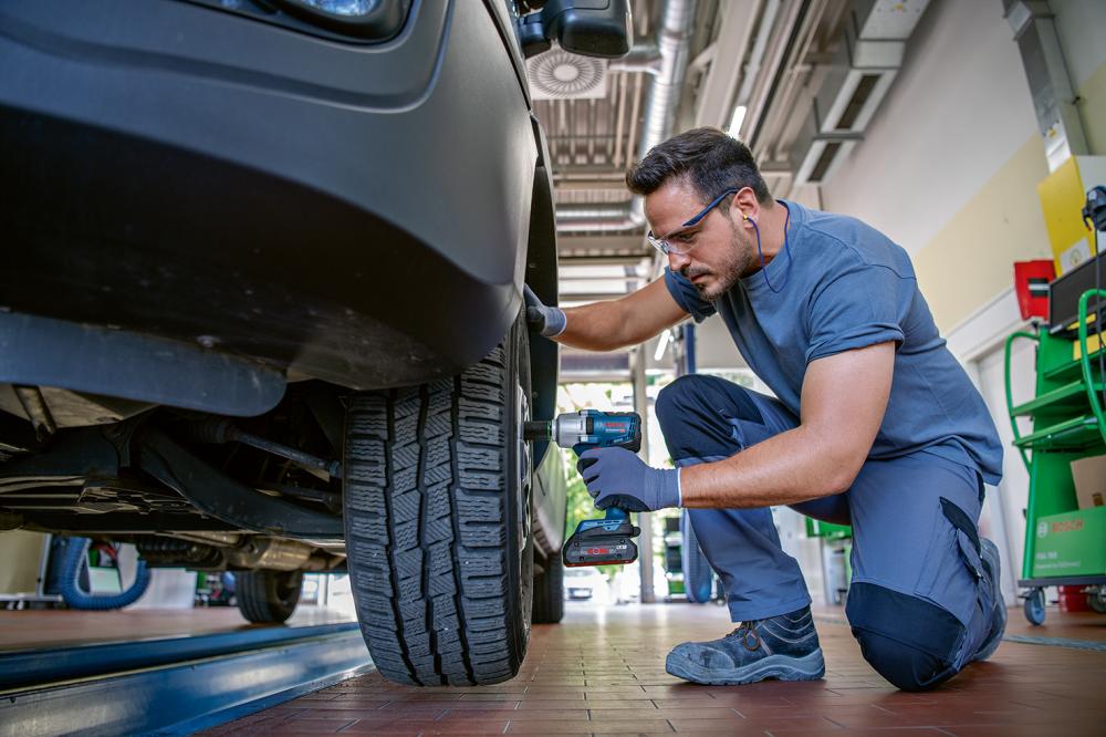 BOSCH Akku-Schlagschrauber 1/2", SOLO